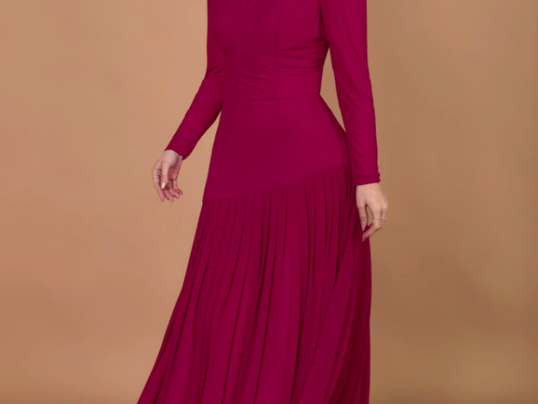 Vestido longo: como usar a peça com elegância e discrição